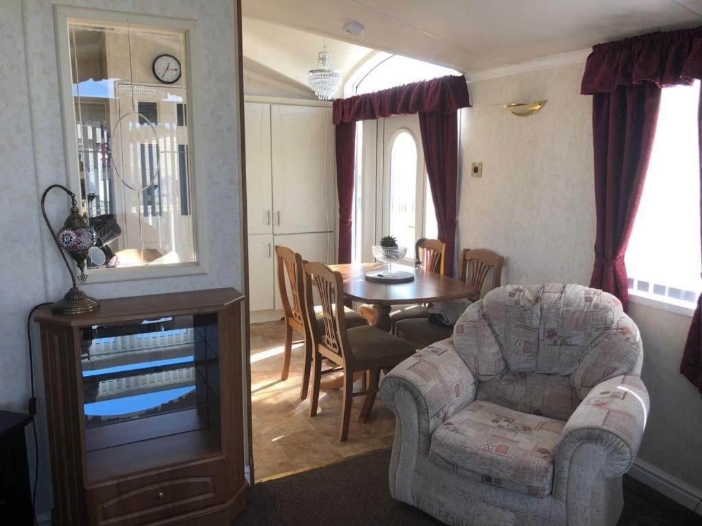 Pg58 2 Bed Caravan Golden Palm Chapel St Leonards 외부 사진